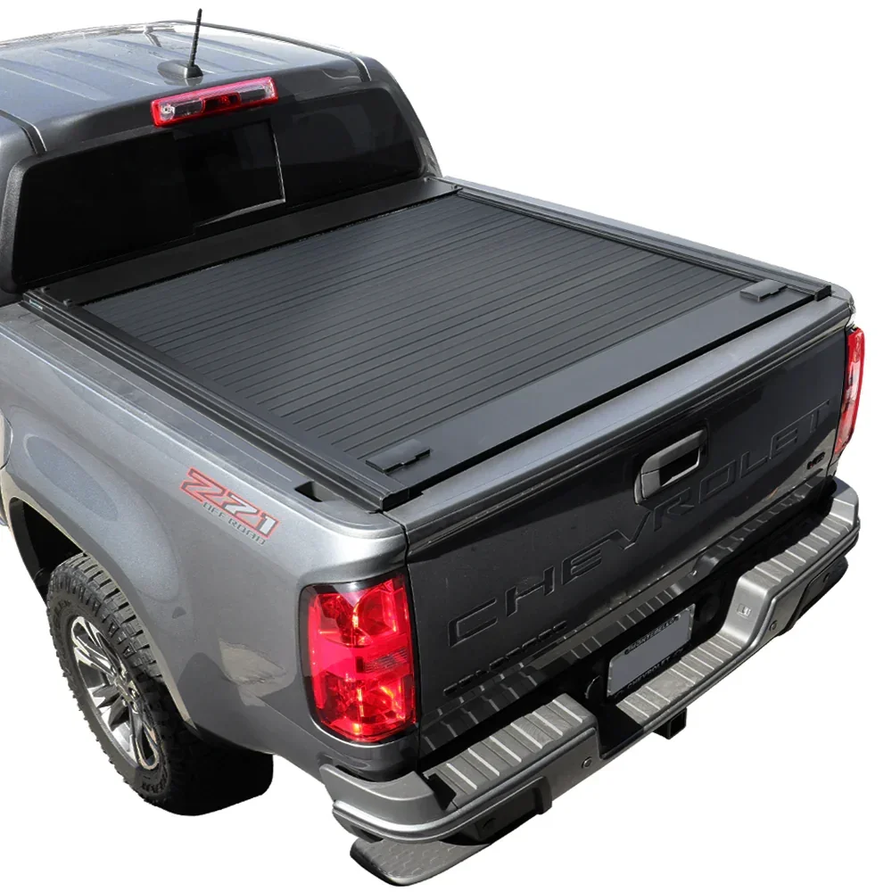Alaska low profile hard tonneau cover closed on a Chevy Colorado in winter